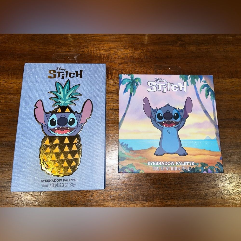 Bundle of 2 Disney Stitch eyeshadow Palette